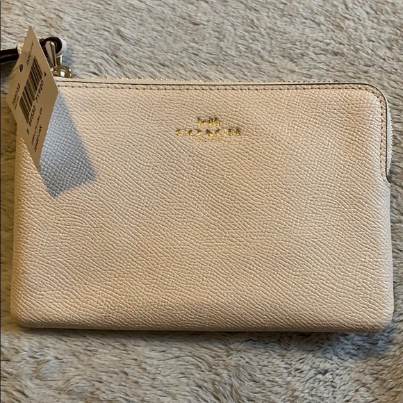 coach wristlet - Picture 3 of 4